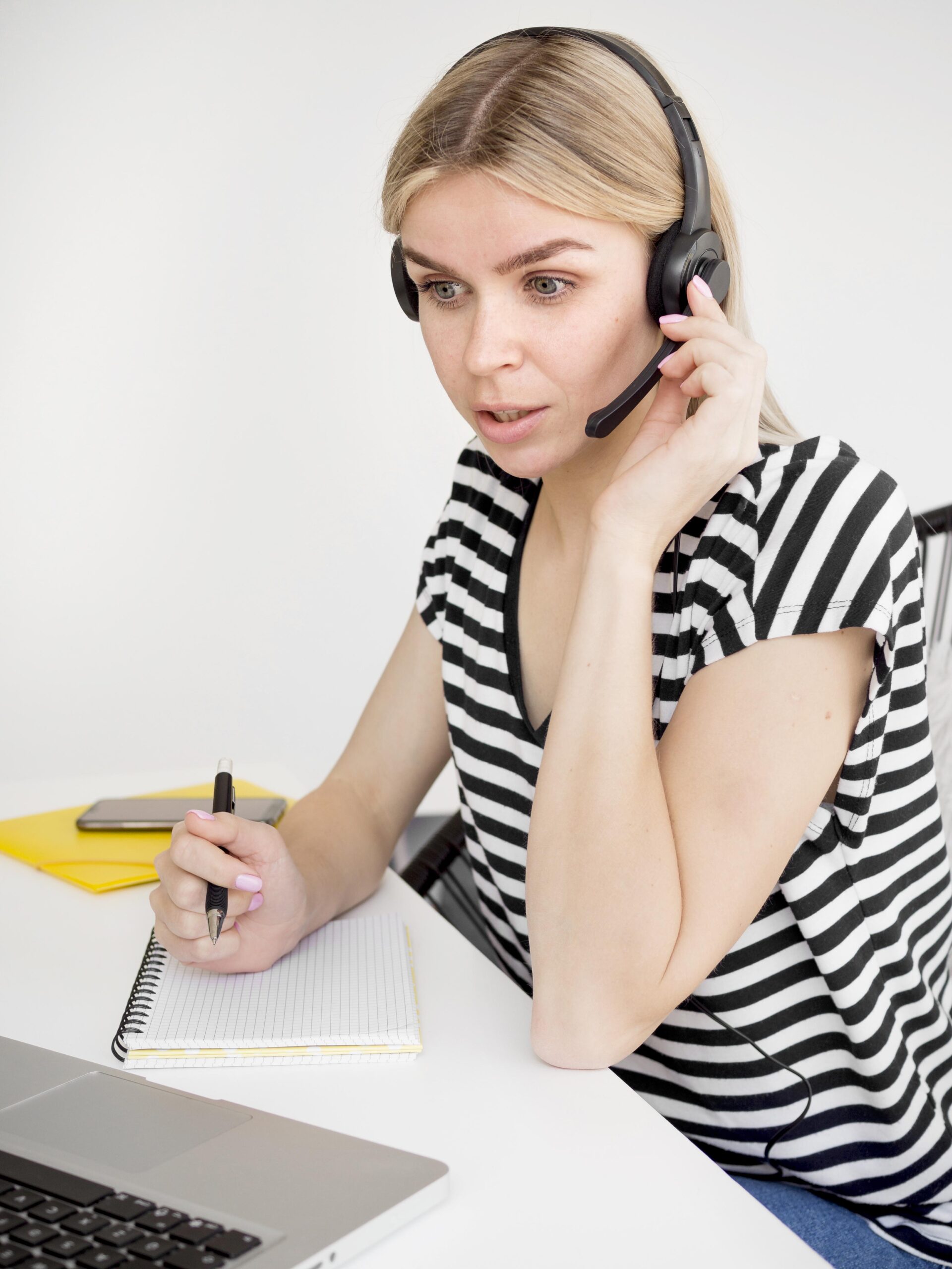 خدمات الترجمة الفورية عن بُعد